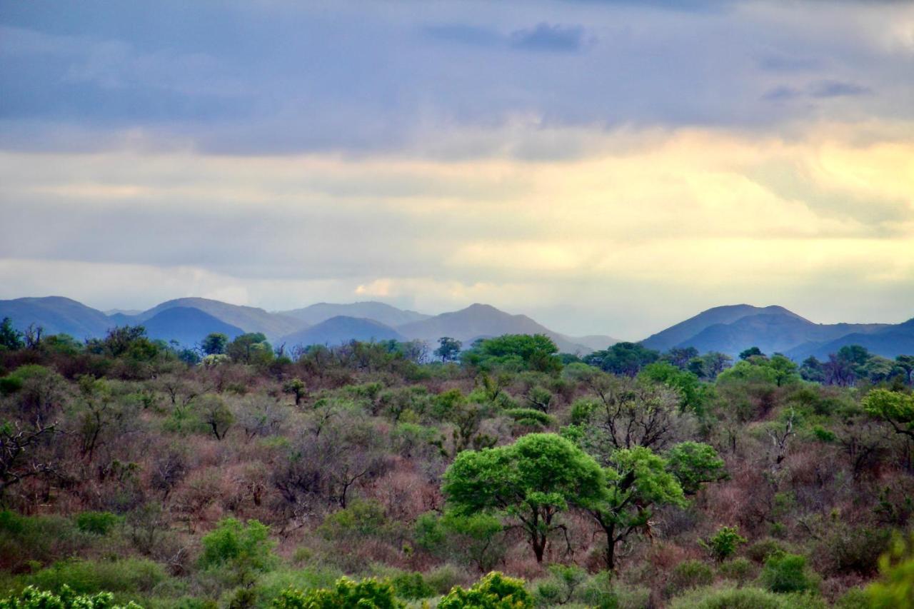 Jackals Dream - Self Catering Villa Bordering Kruger National Park Marloth Park Bagian luar foto